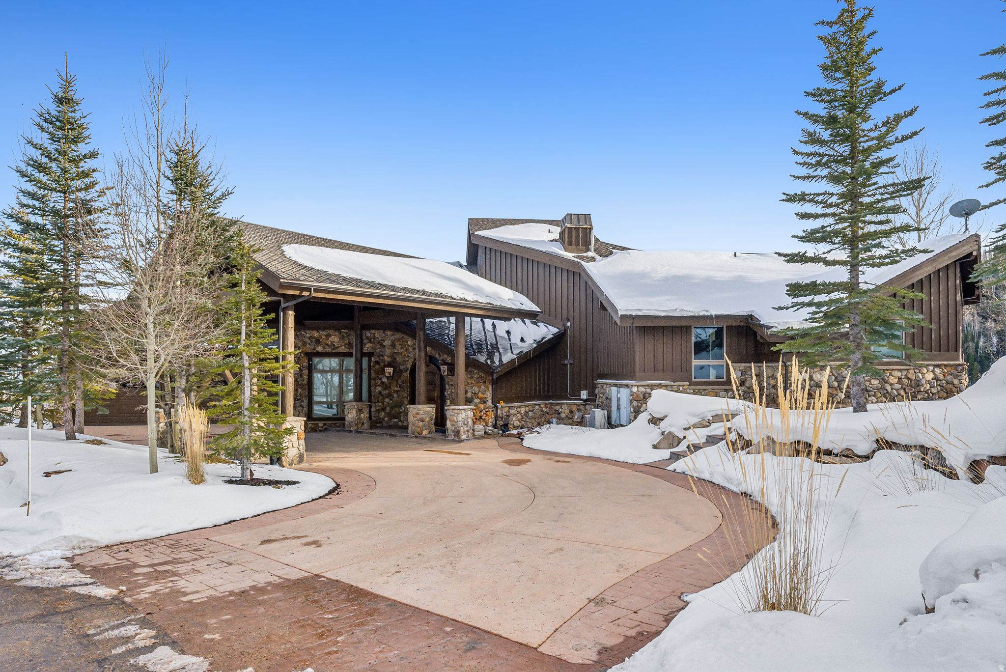 main property photo 59