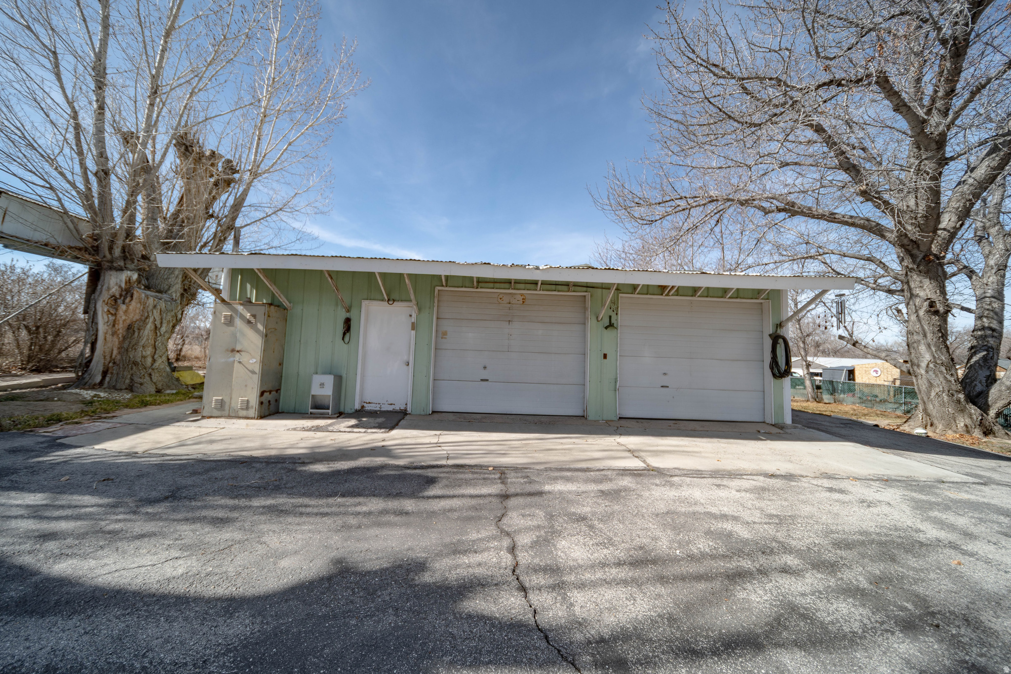 main property photo 45