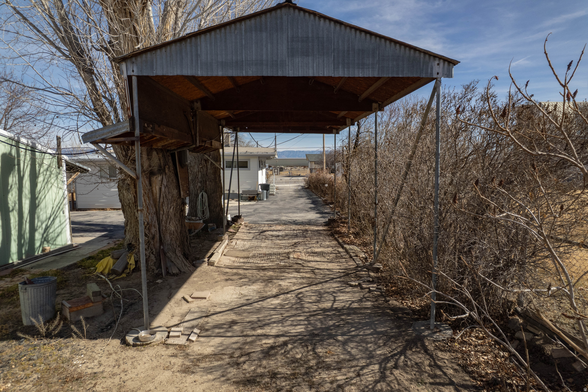 main property photo 56