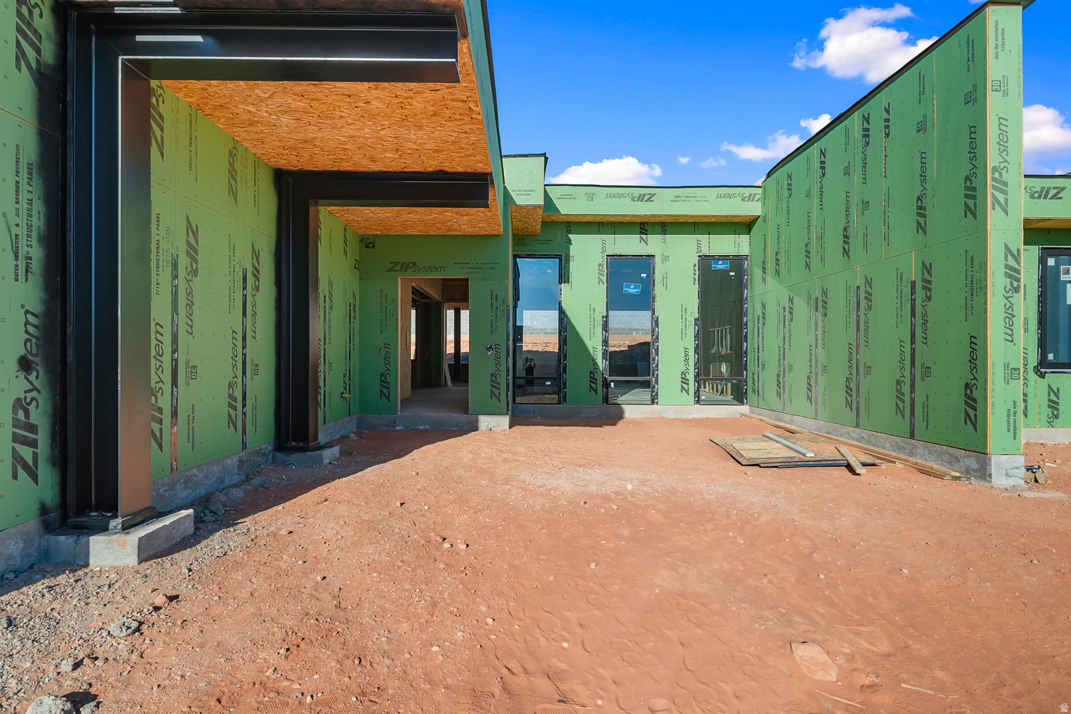 main property photo 23