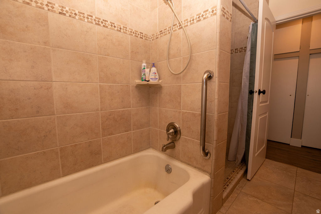 main property photo 19