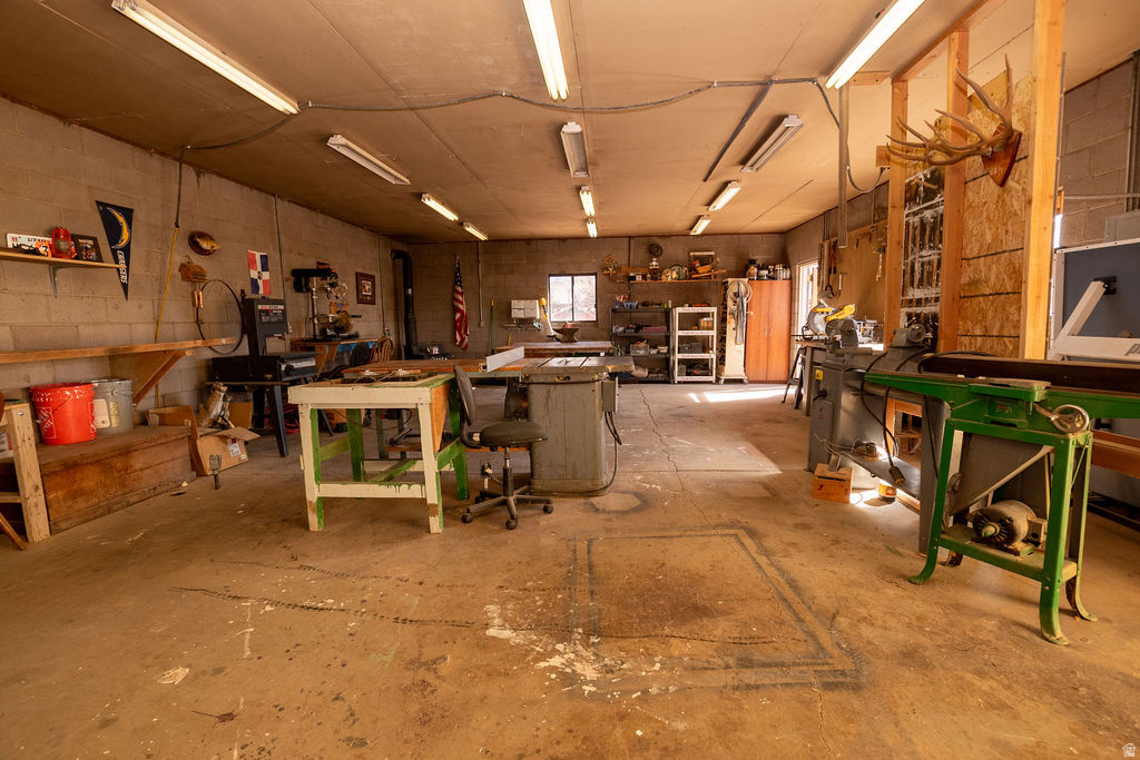 main property photo 51