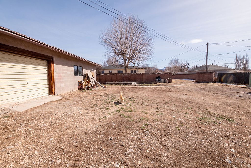 main property photo 54