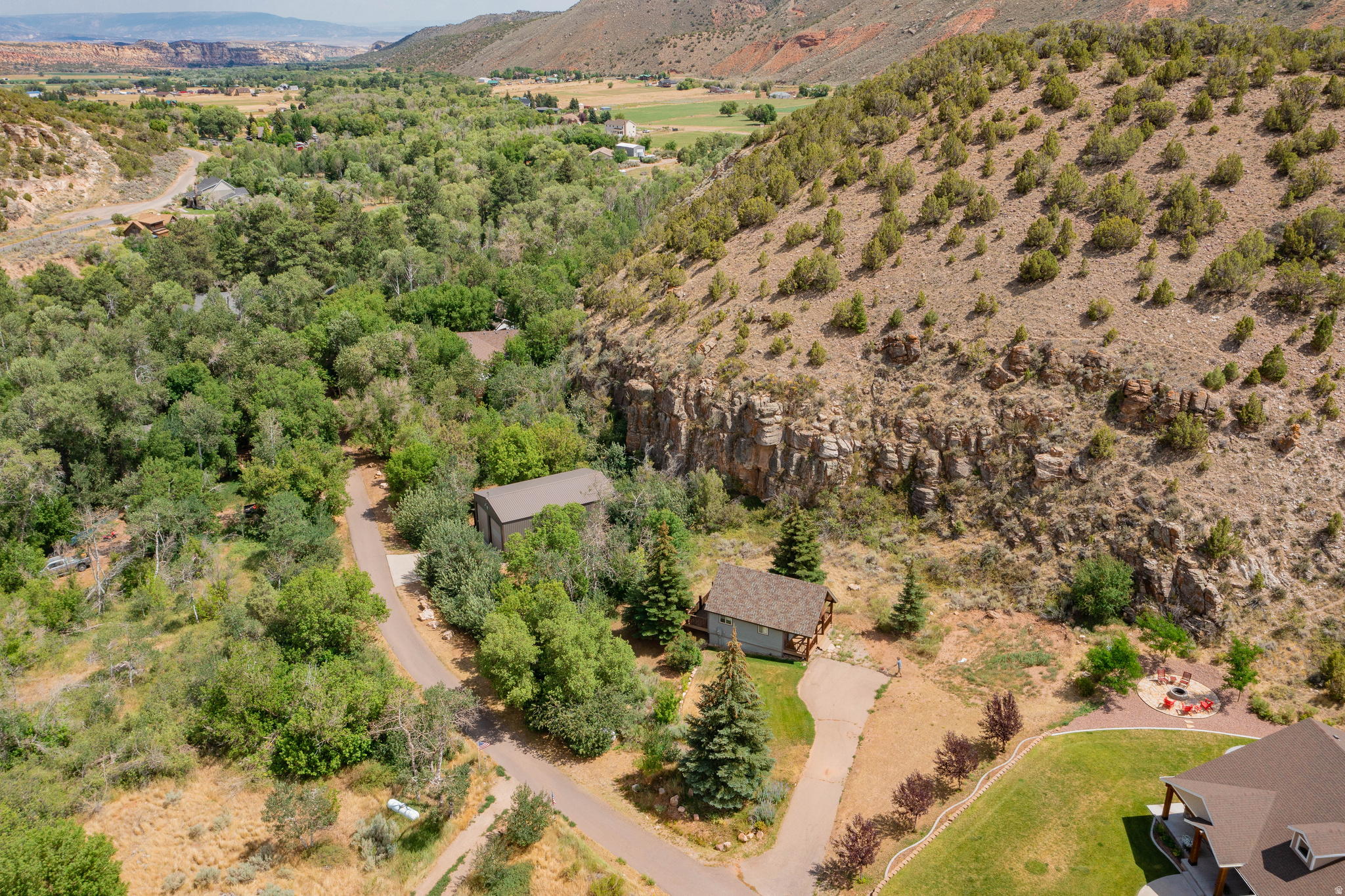 main property photo 128