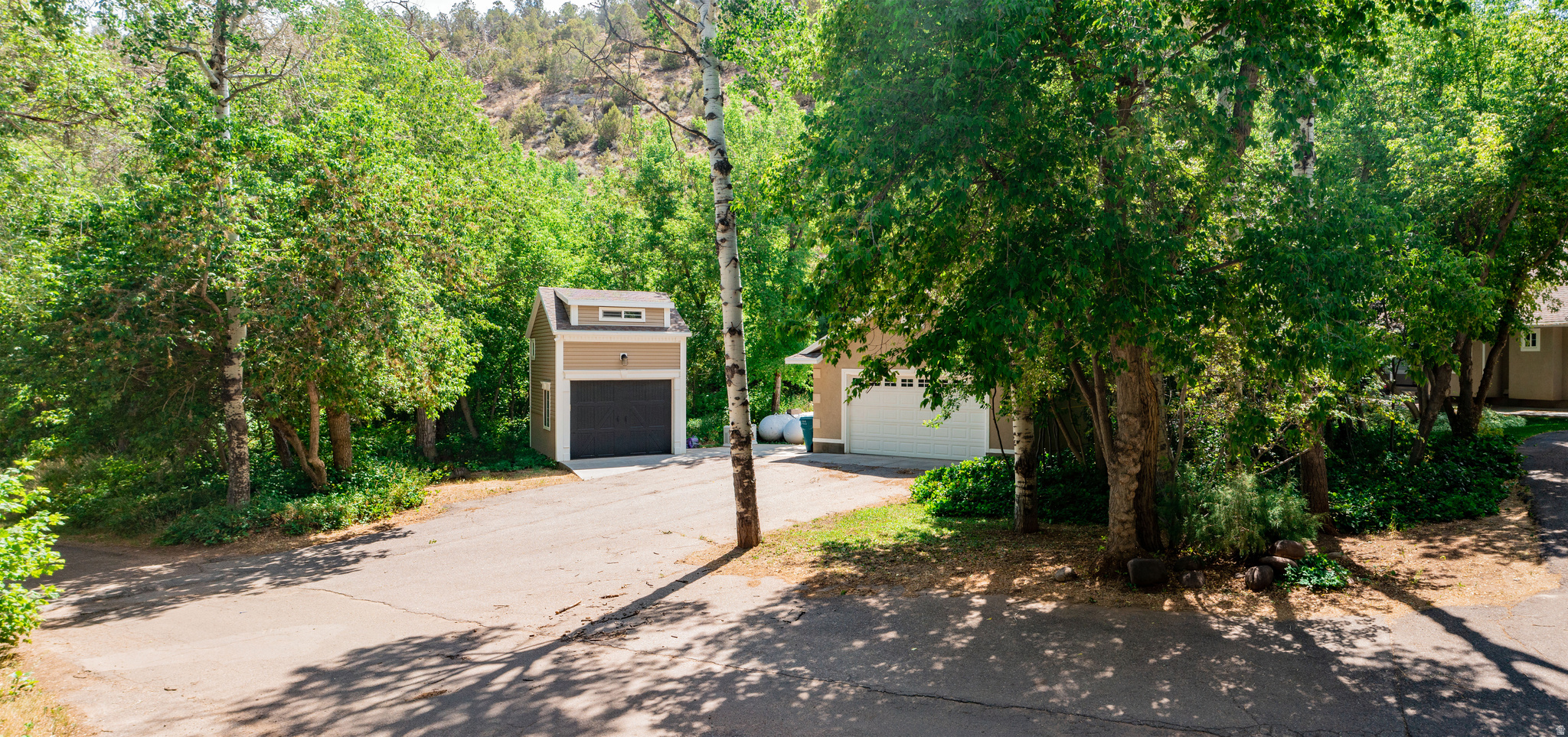 main property photo 137