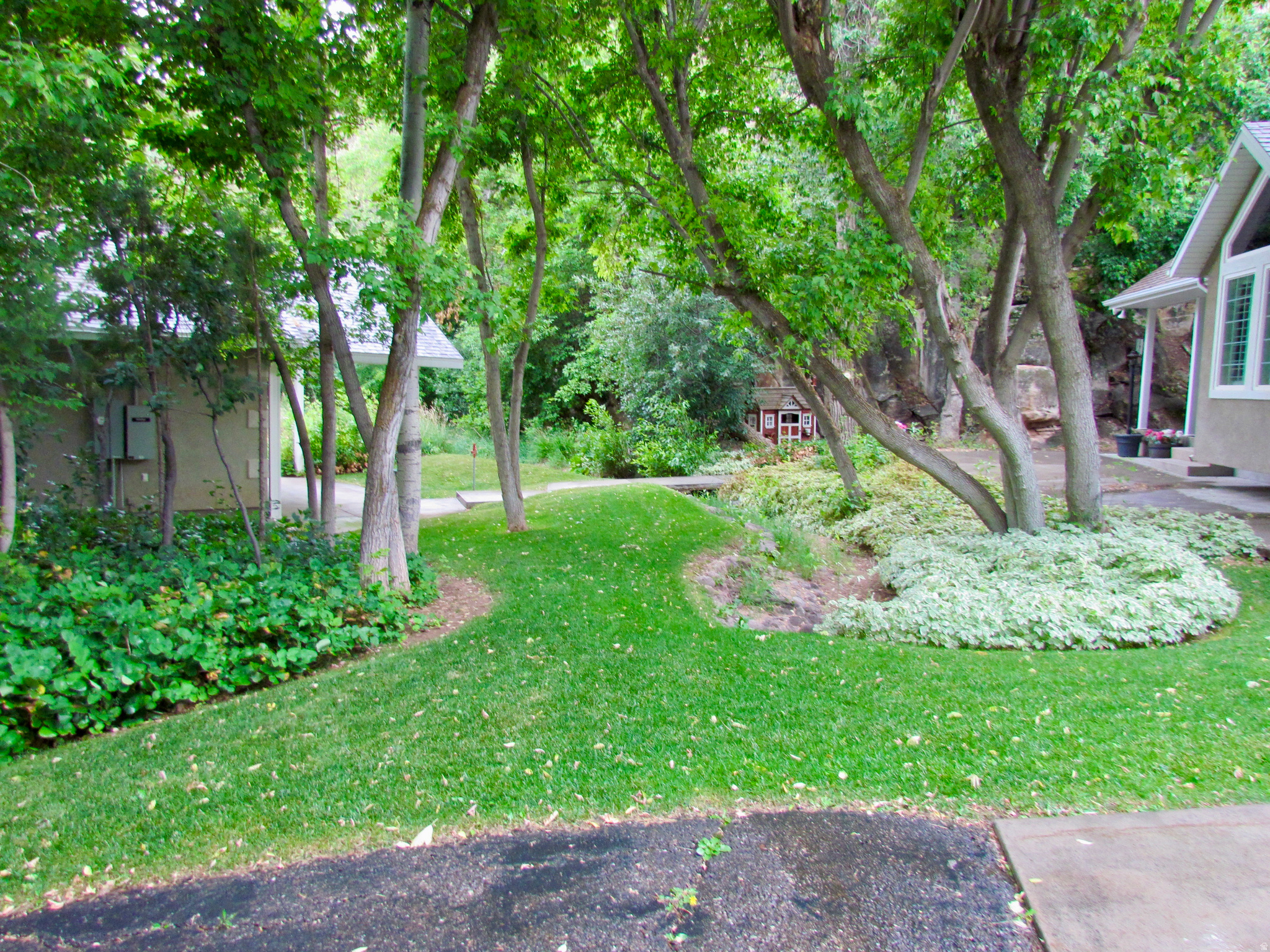 main property photo 50