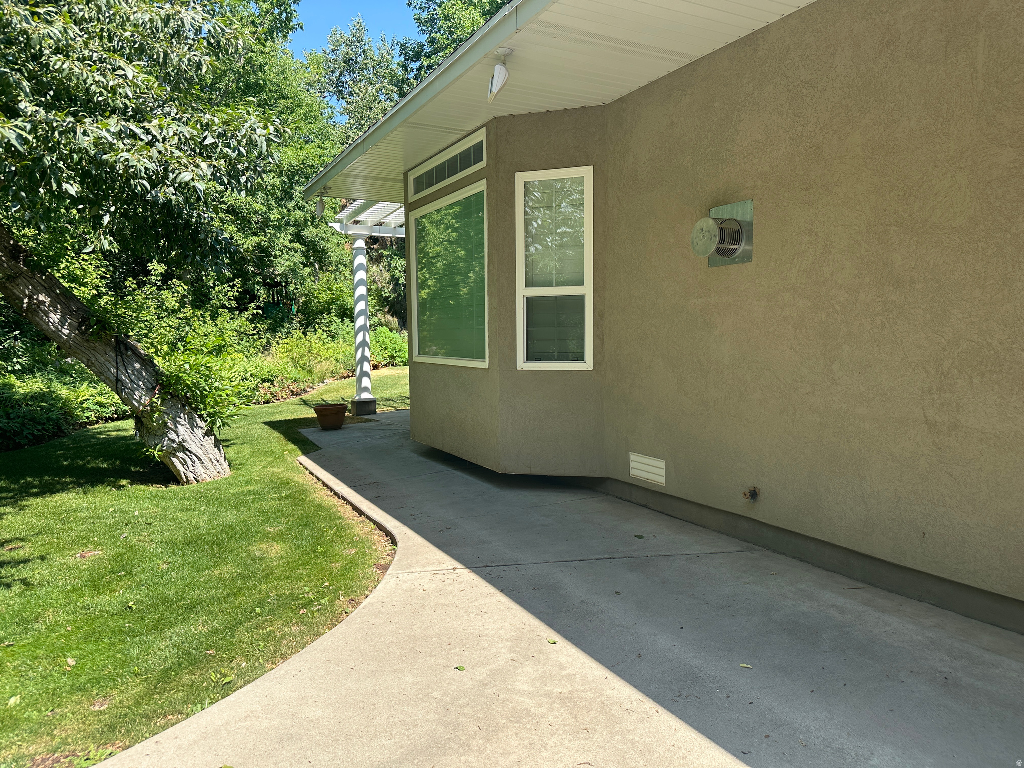 main property photo 61