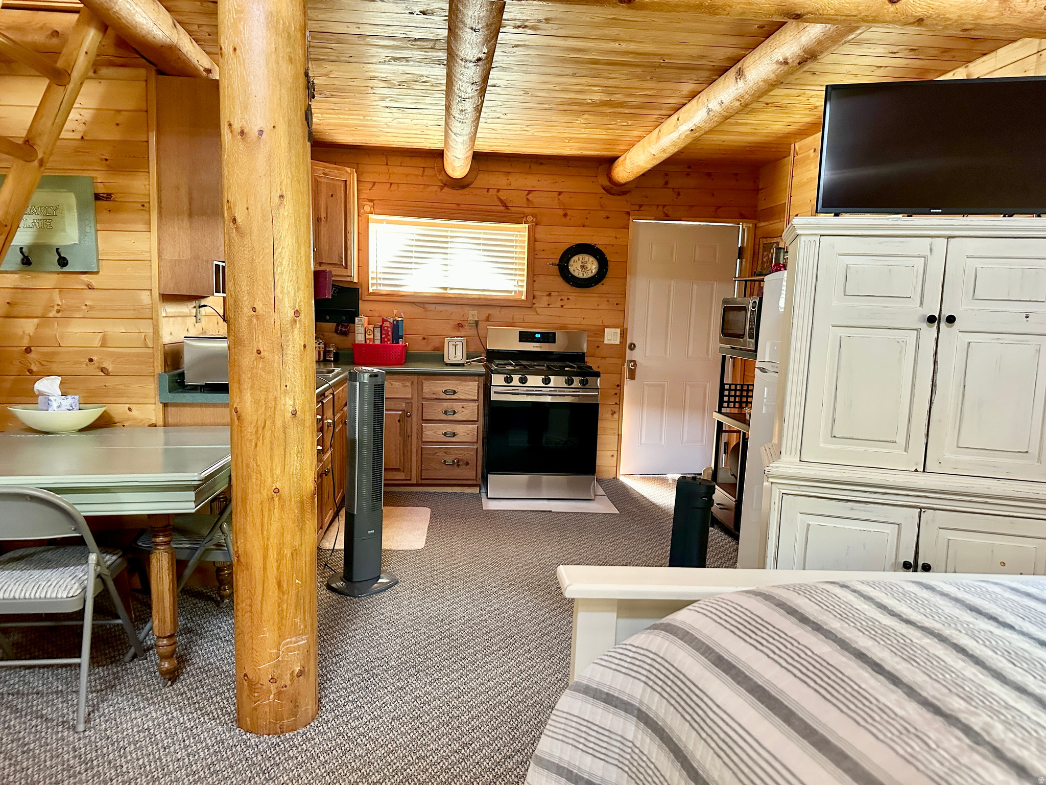 main property photo 85