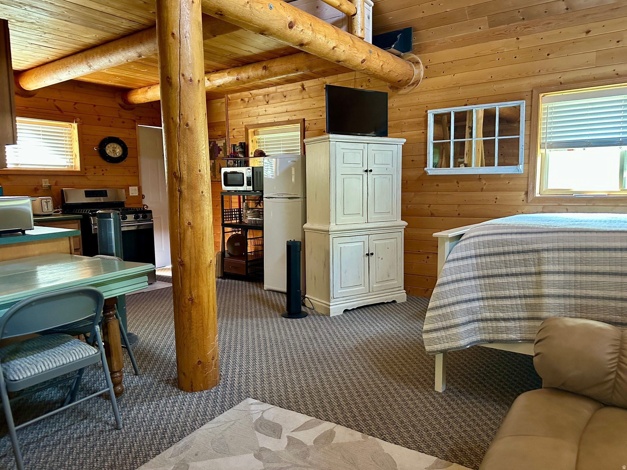 main property photo 86