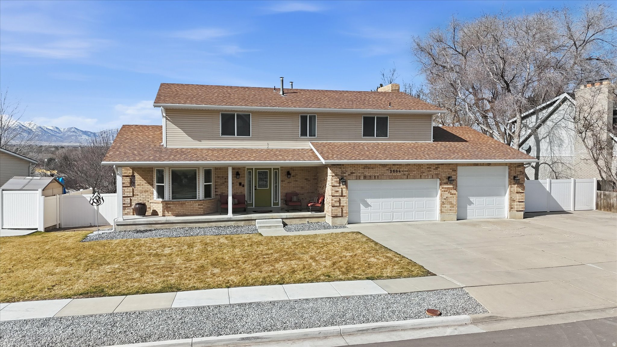 main property photo 9