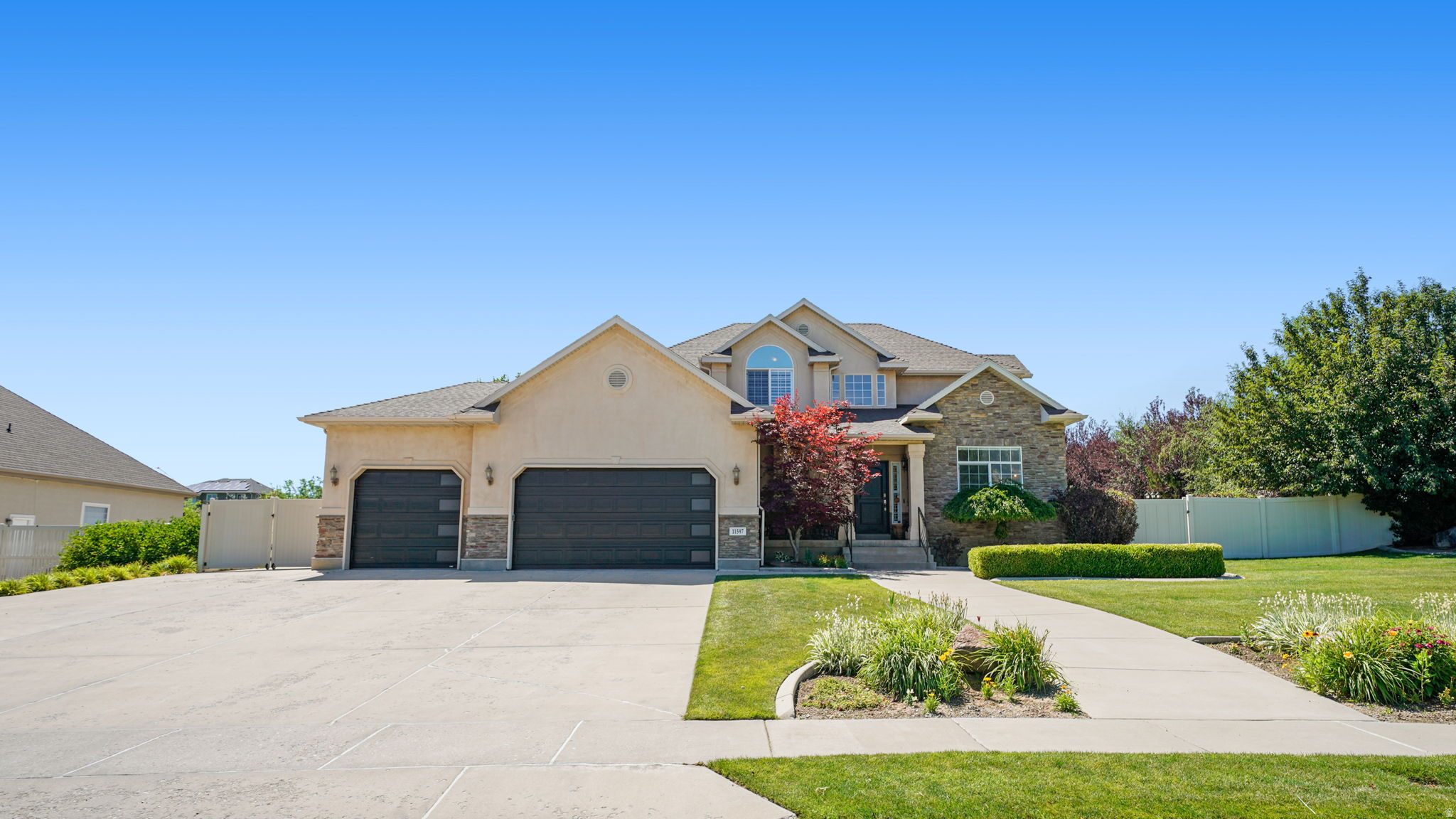 main property photo 76
