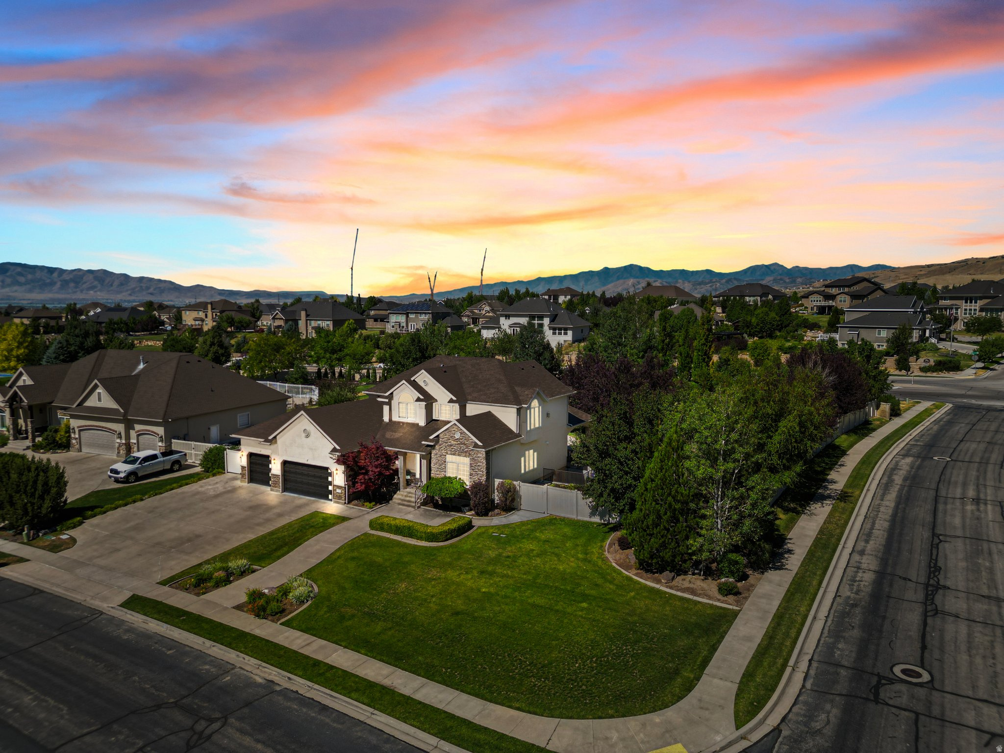 main property photo 79