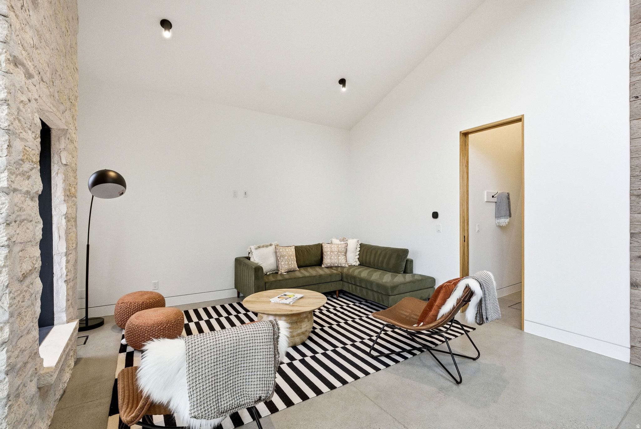 main property photo 117