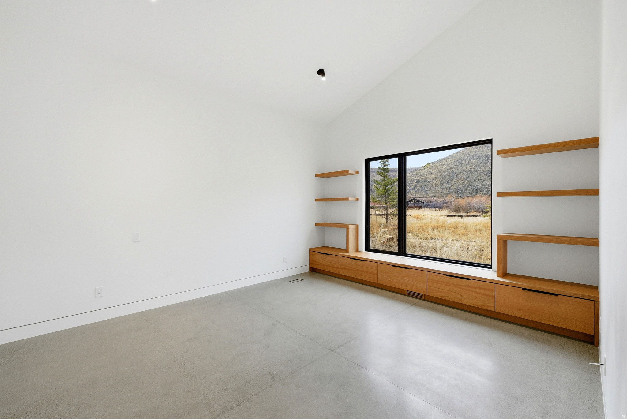 main property photo 118