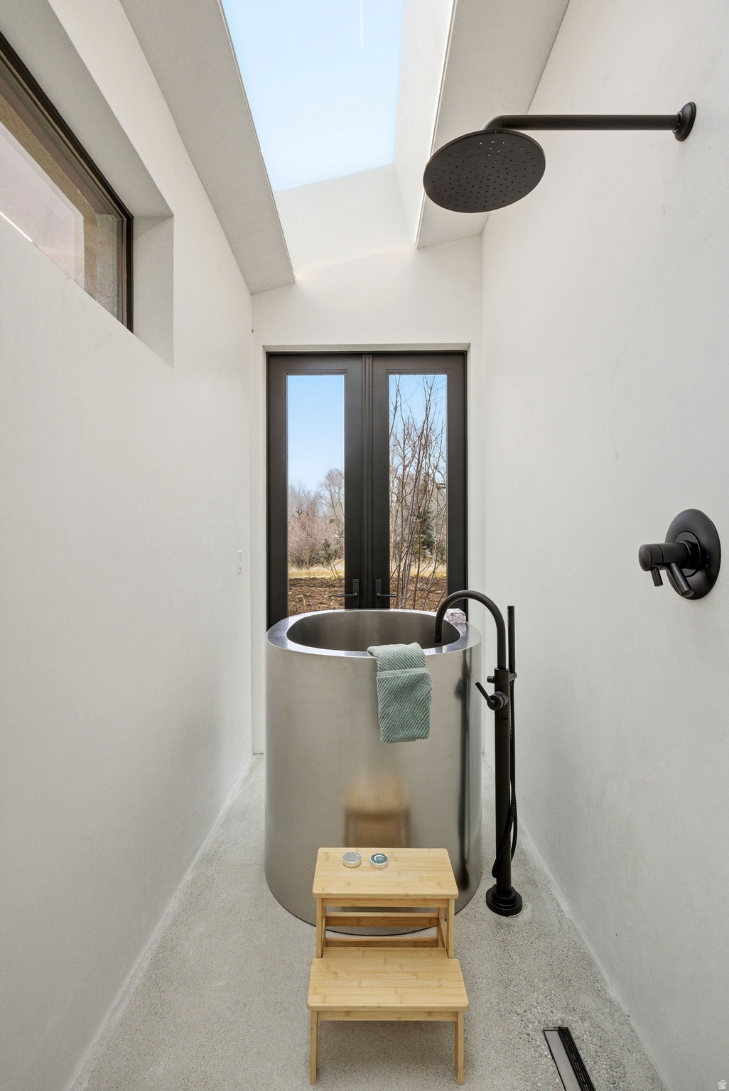 main property photo 125