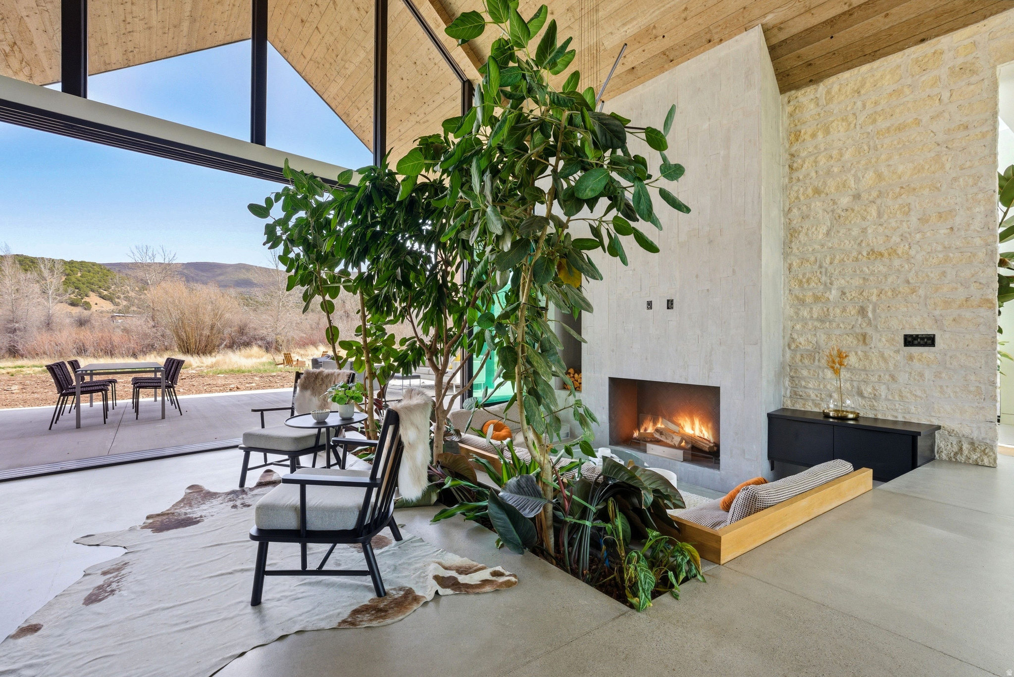 main property photo 144