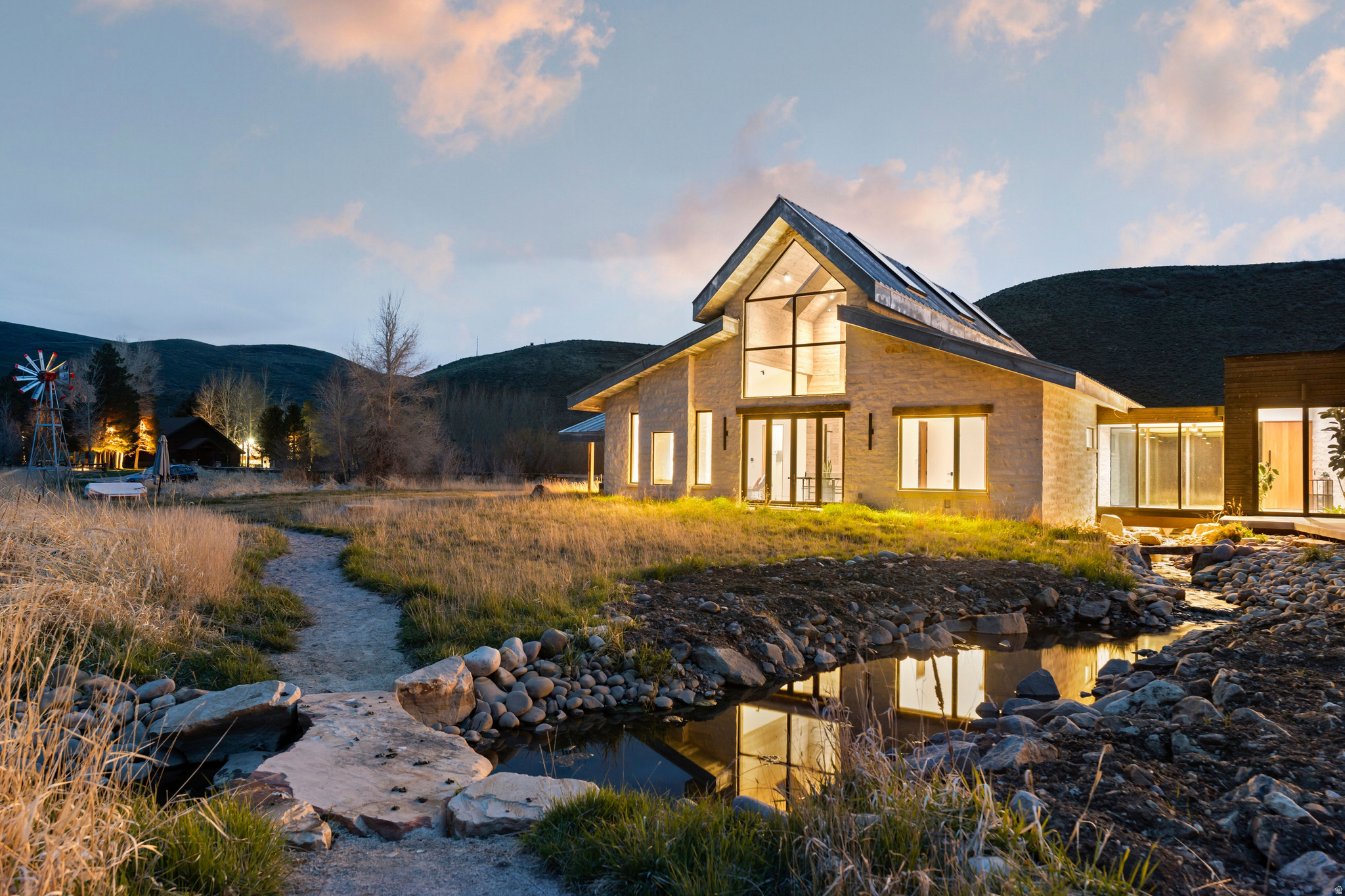 main property photo 158