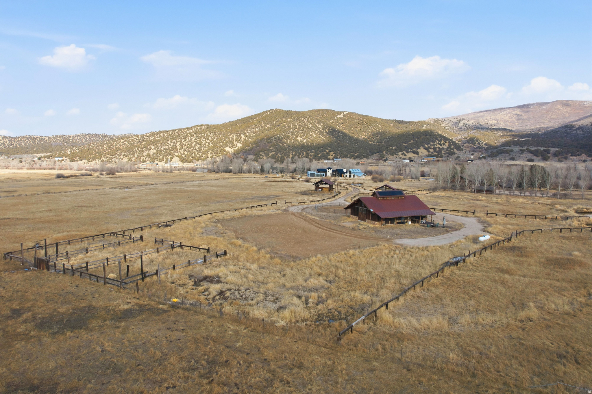 main property photo 16