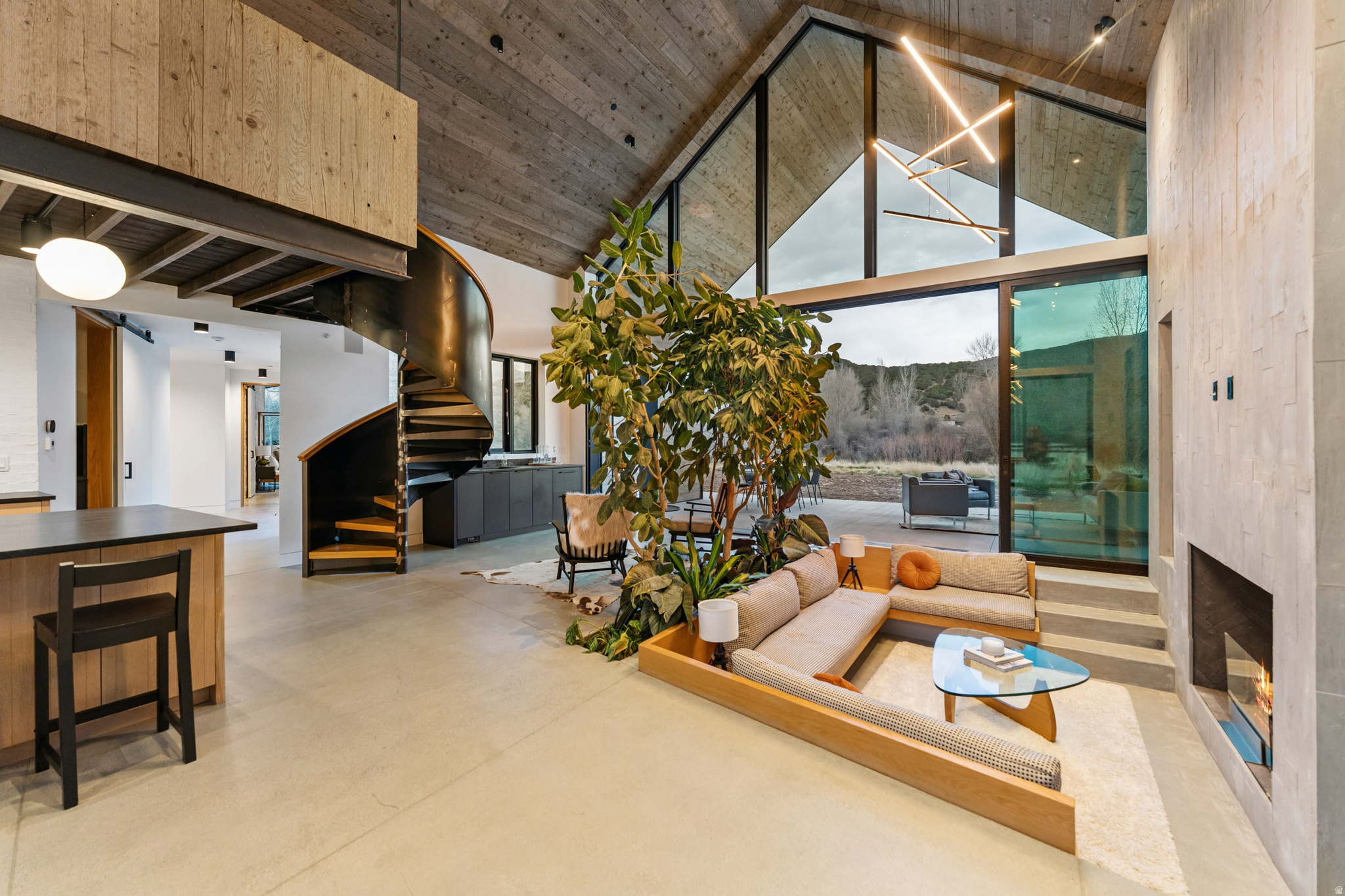 main property photo 166