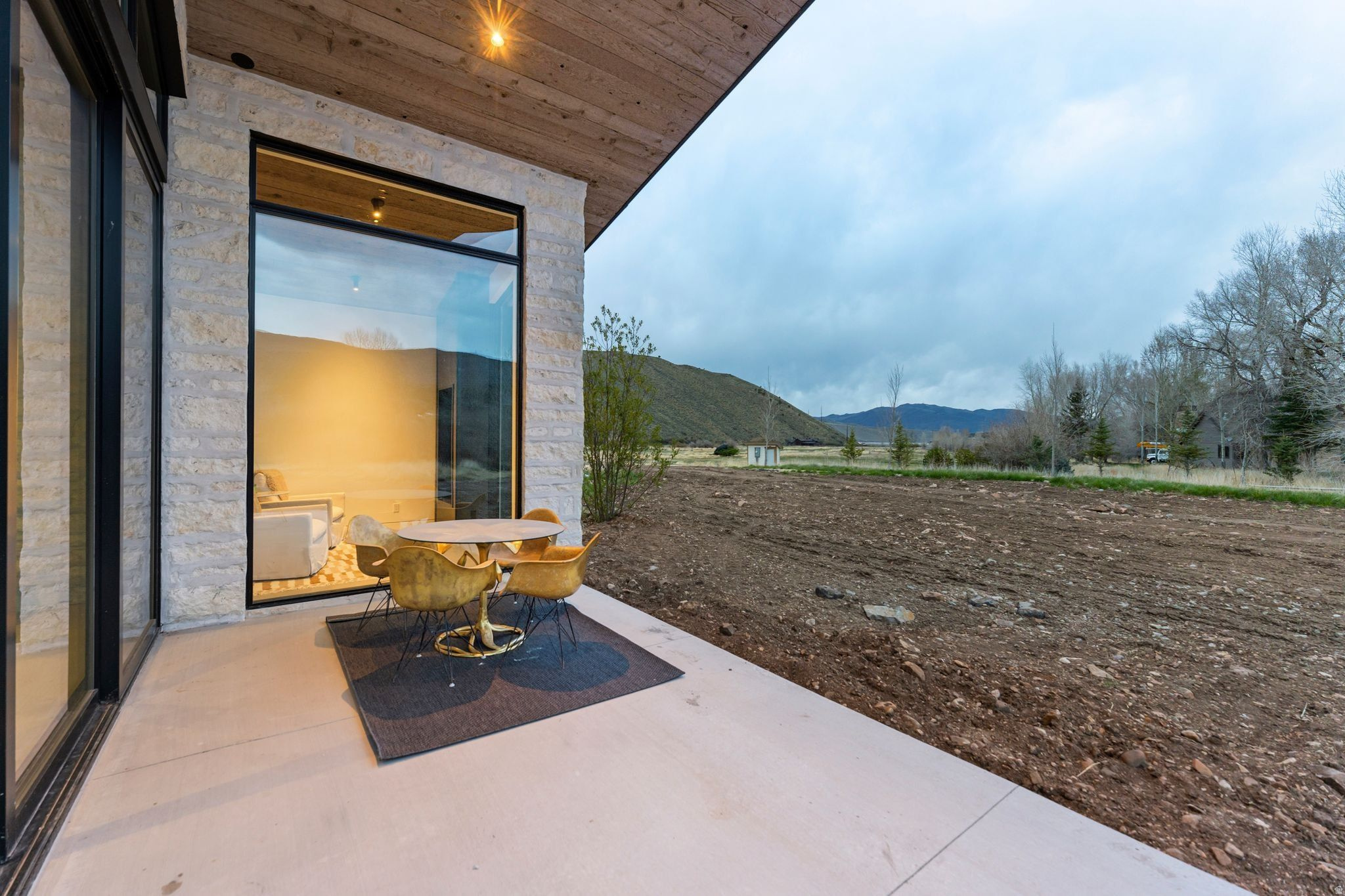 main property photo 41