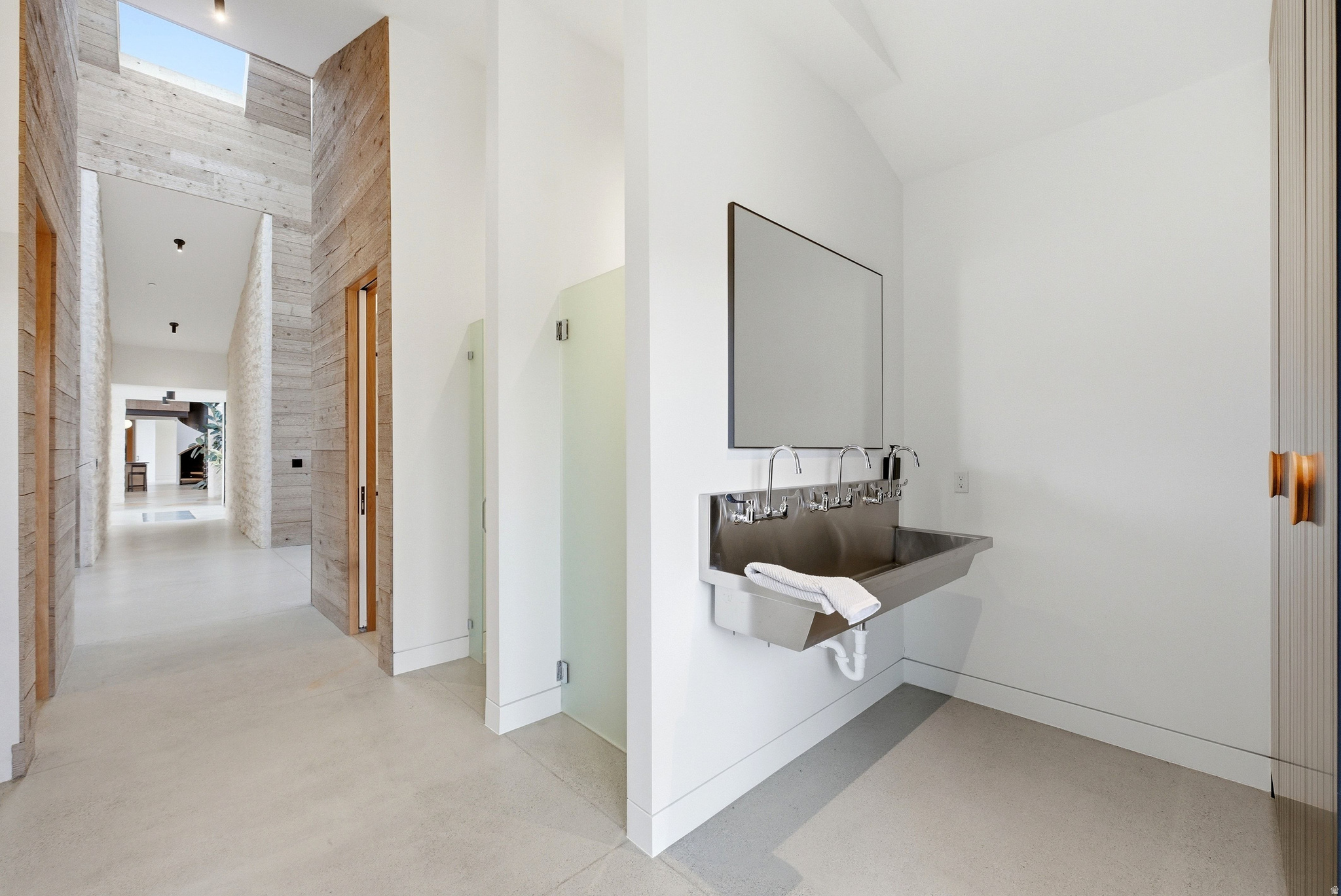 main property photo 58