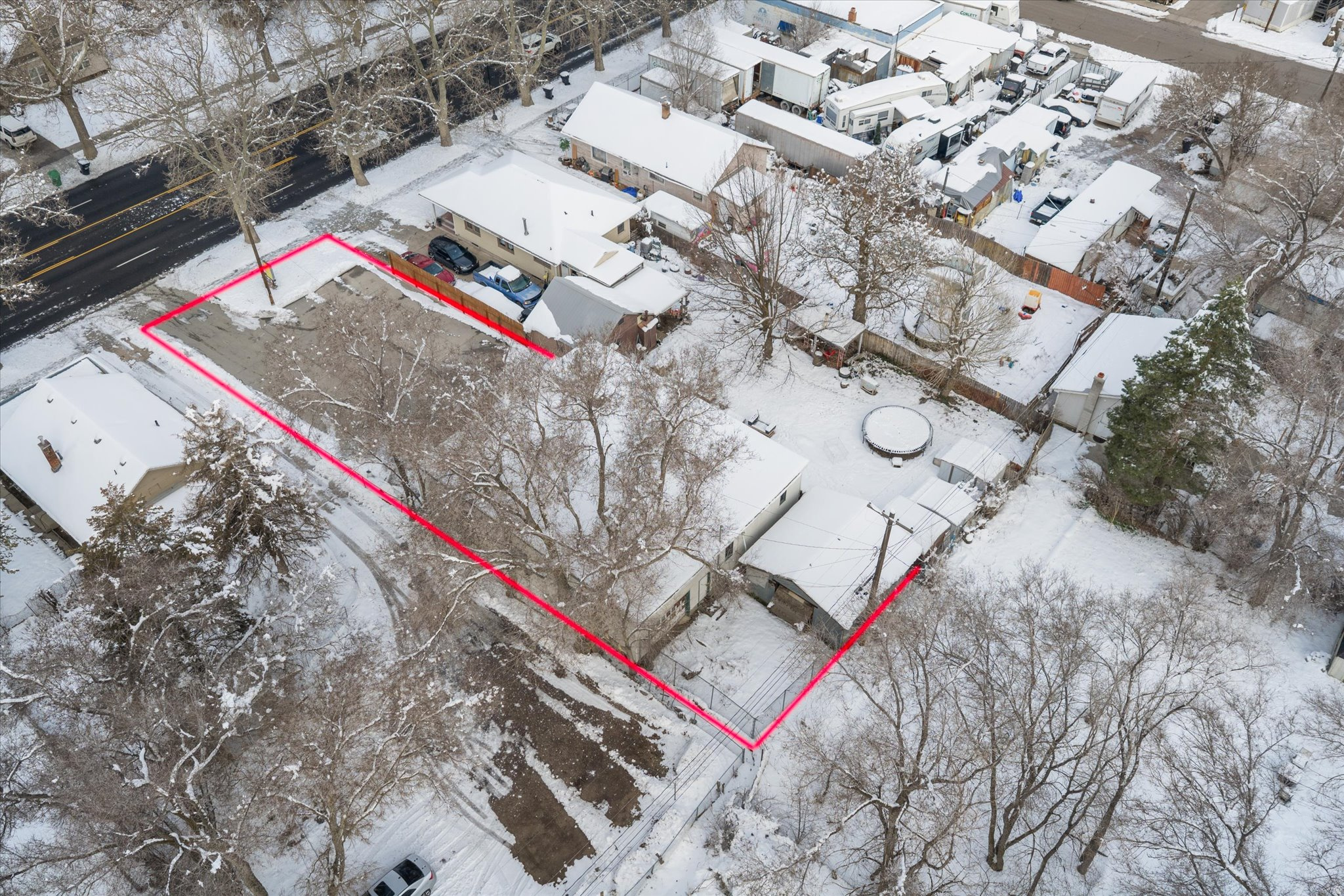 main property photo 33