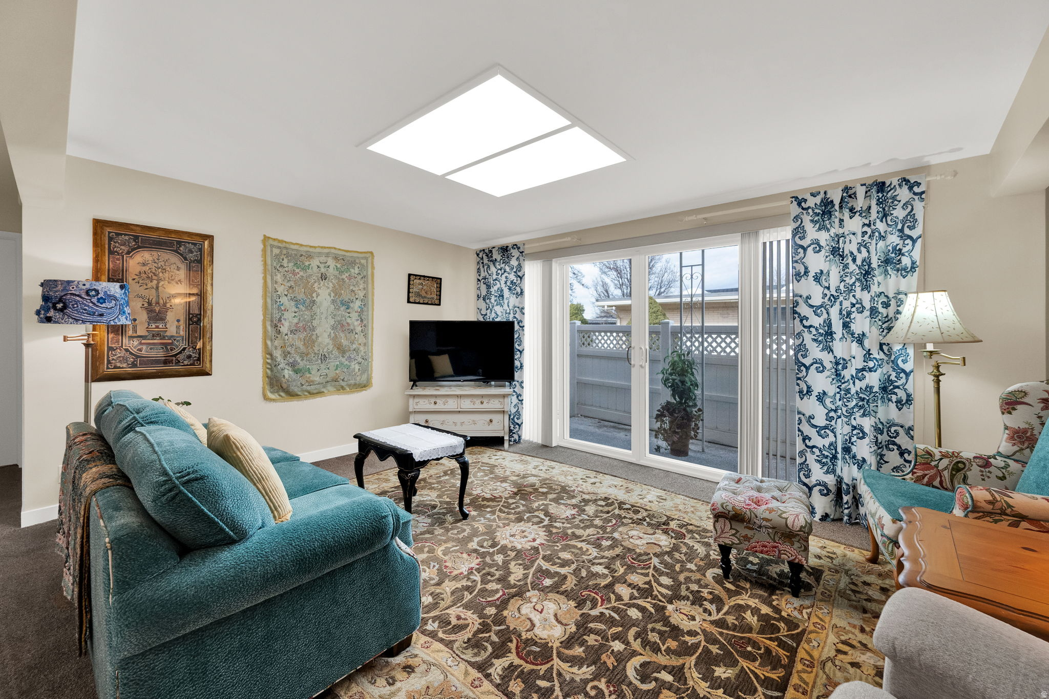 main property photo 11
