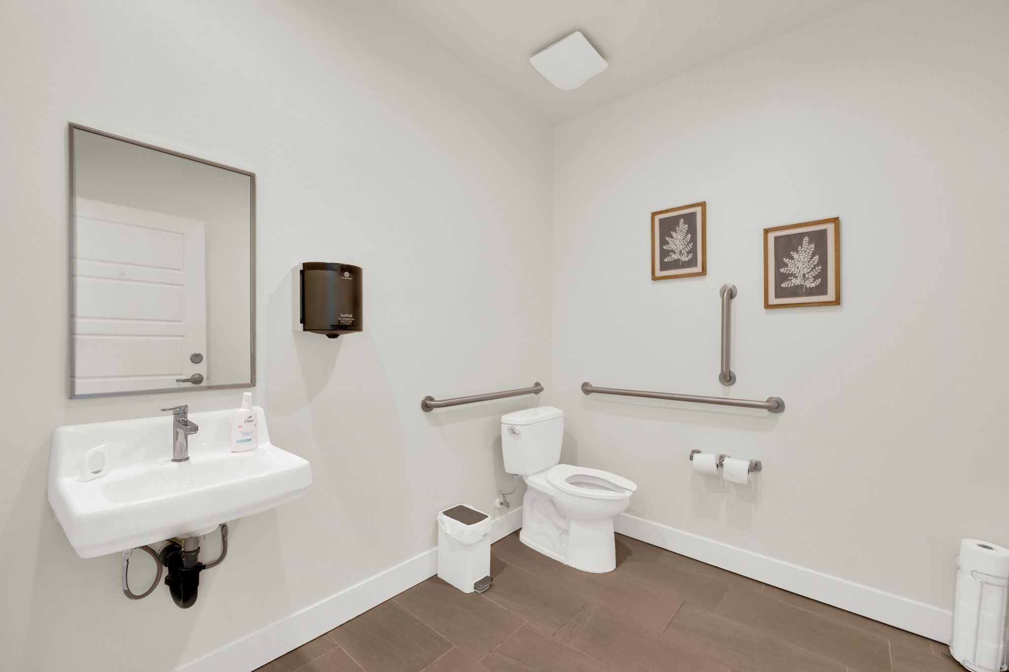 main property photo 33