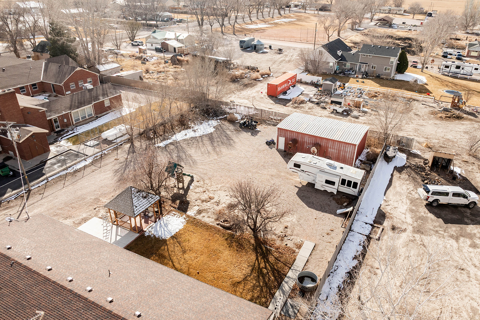 main property photo 48