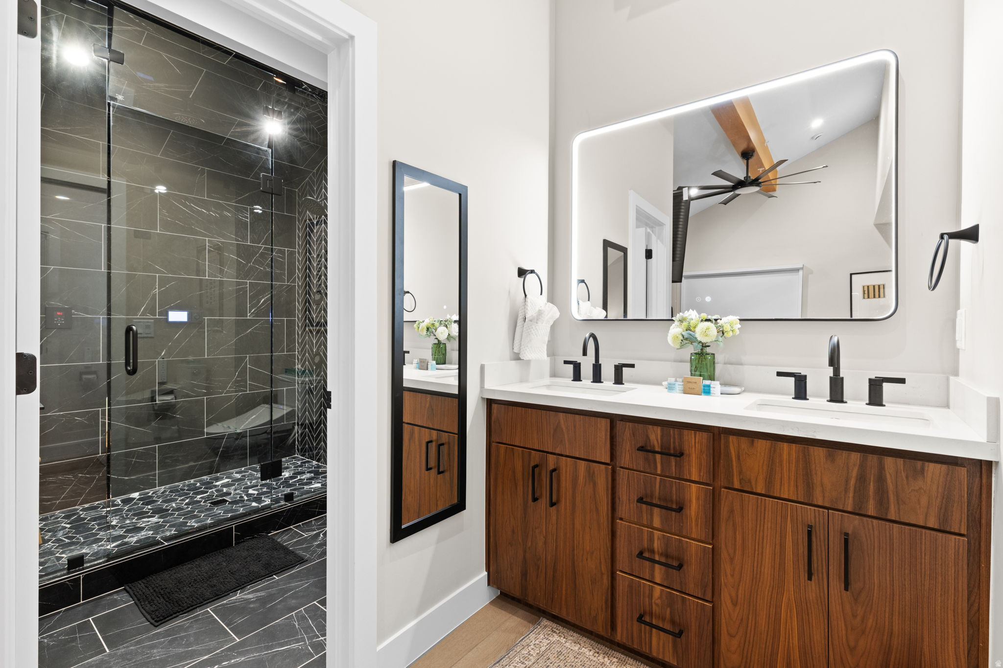main property photo 66