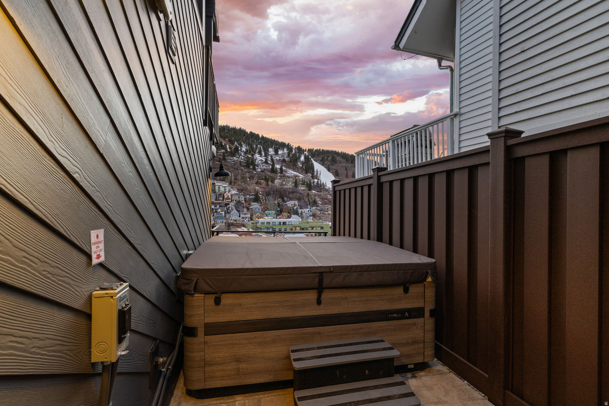 main property photo 80