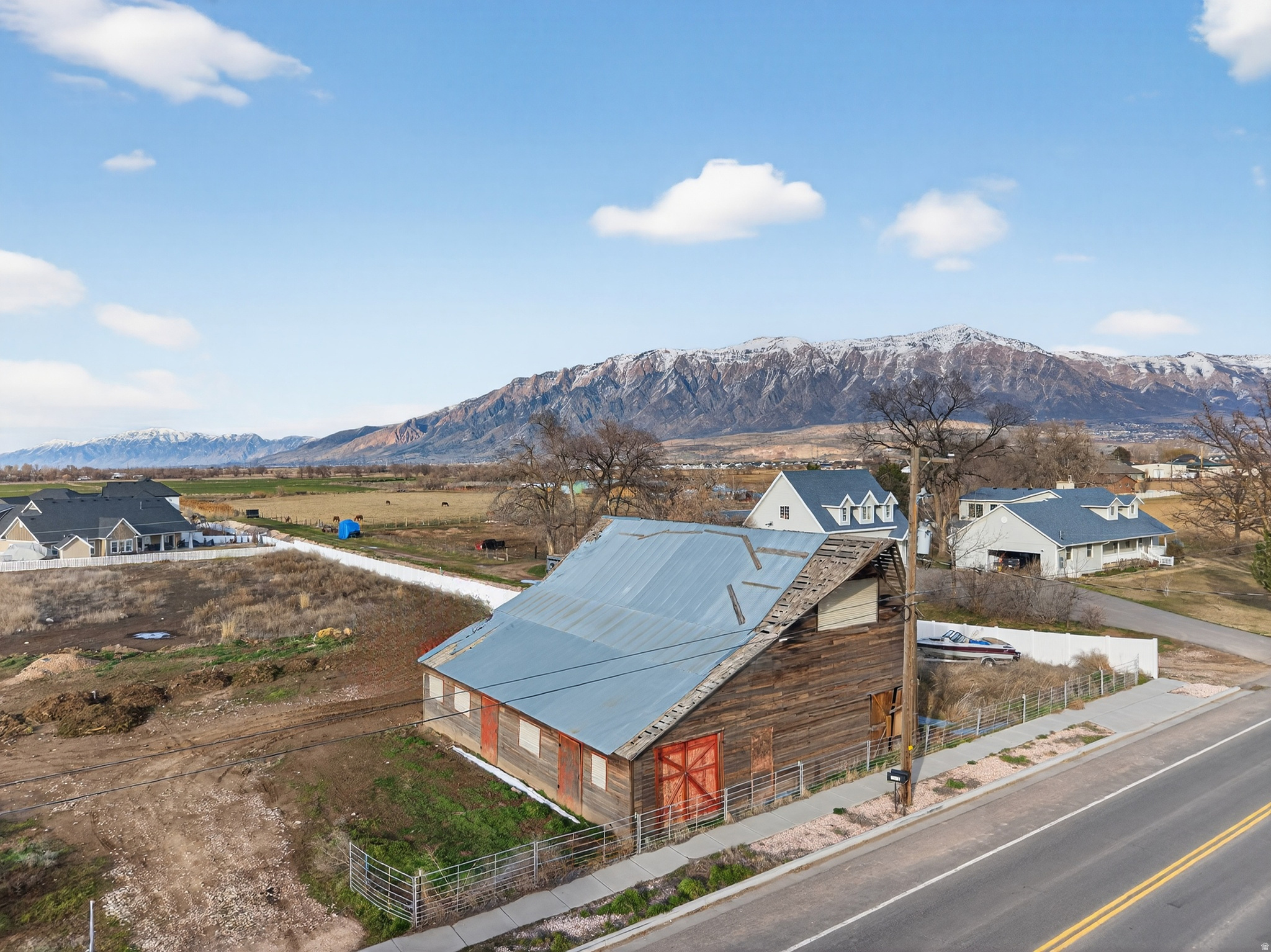 main property photo 14