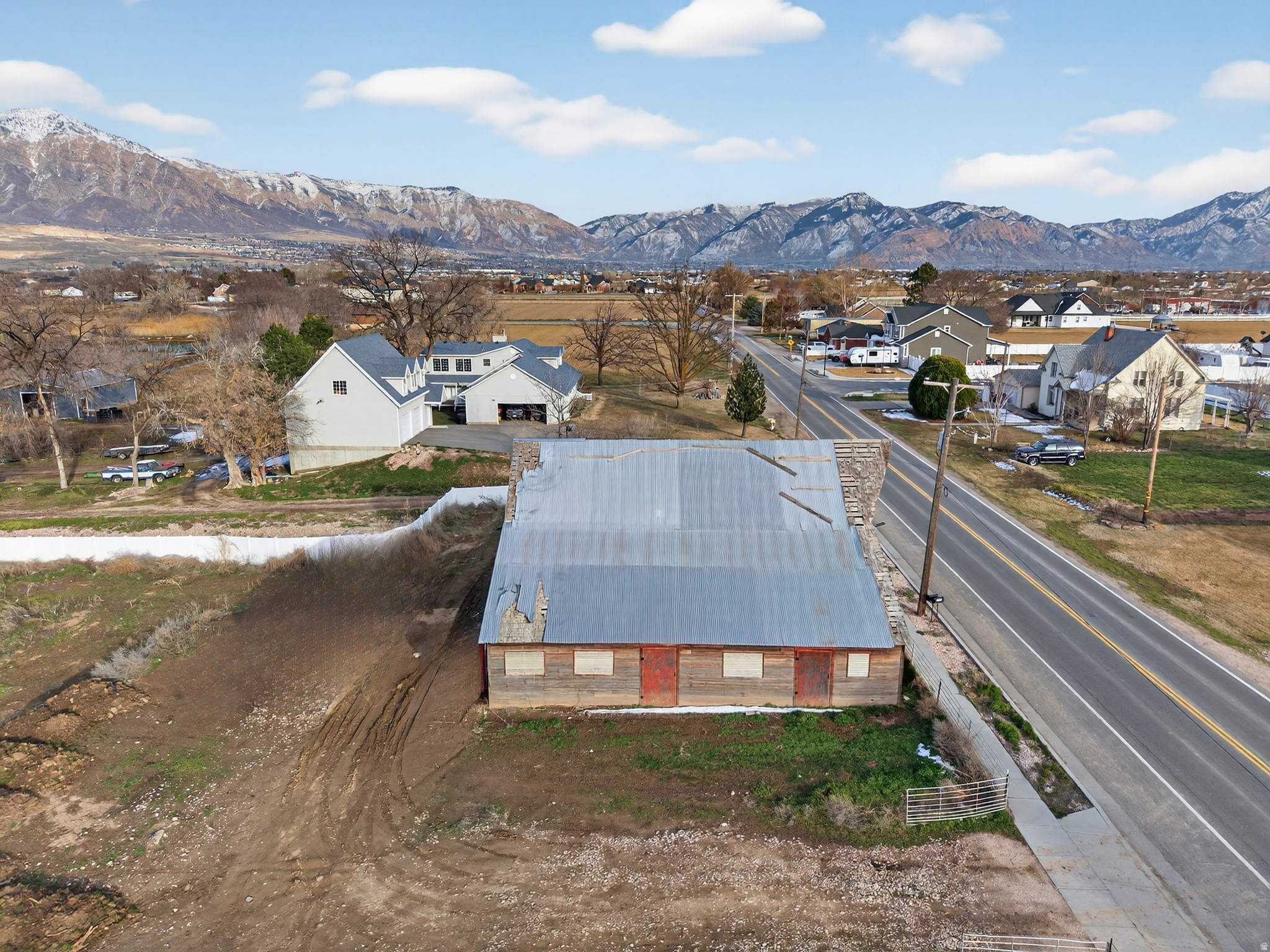 main property photo 9