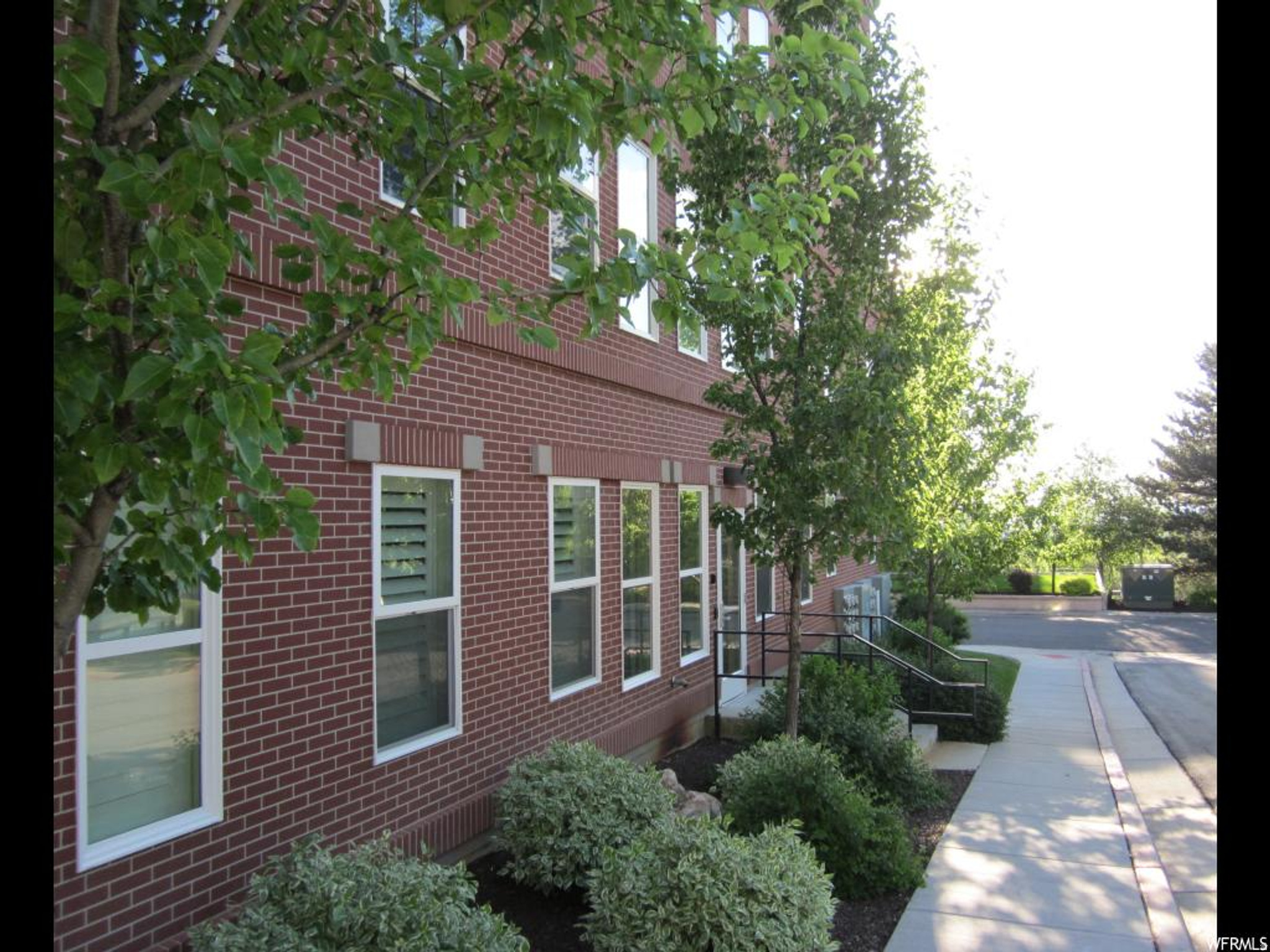 main property photo 36