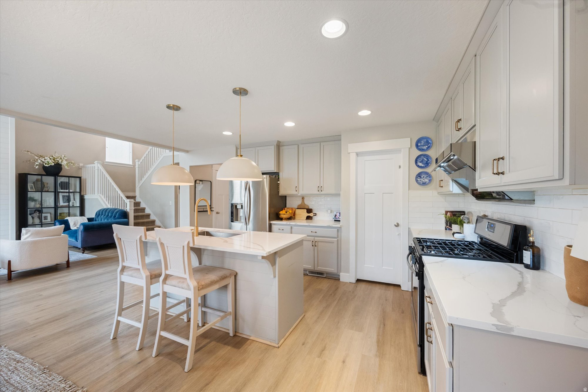 property viewer photo 15