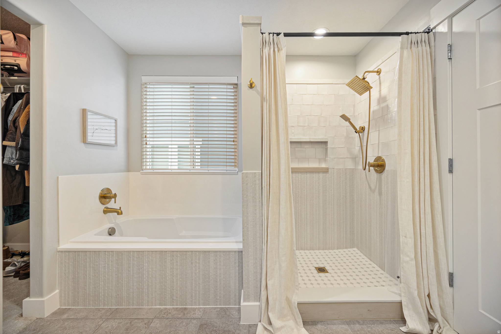 property viewer photo 22