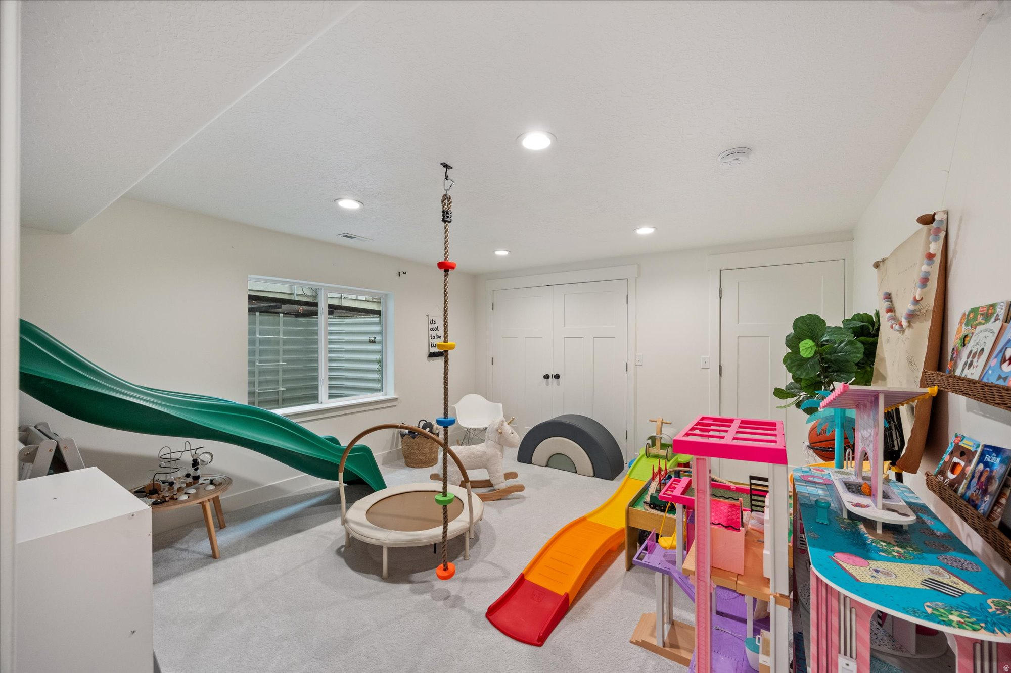 property viewer photo 32