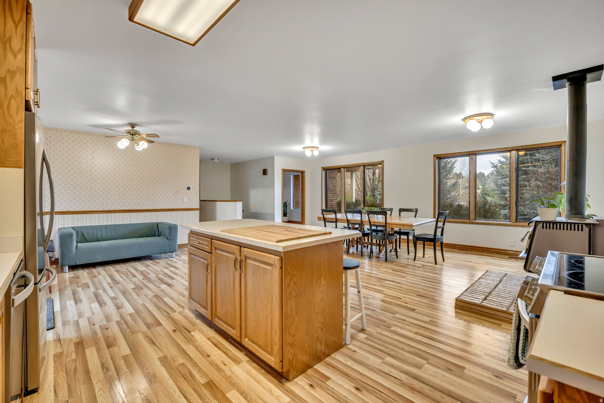 main property photo 16