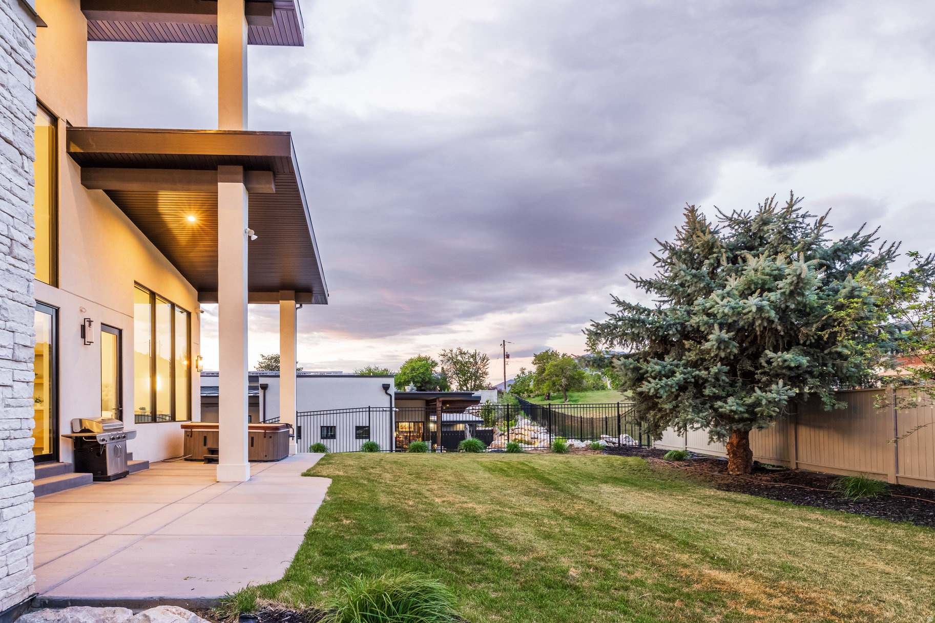 main property photo 65
