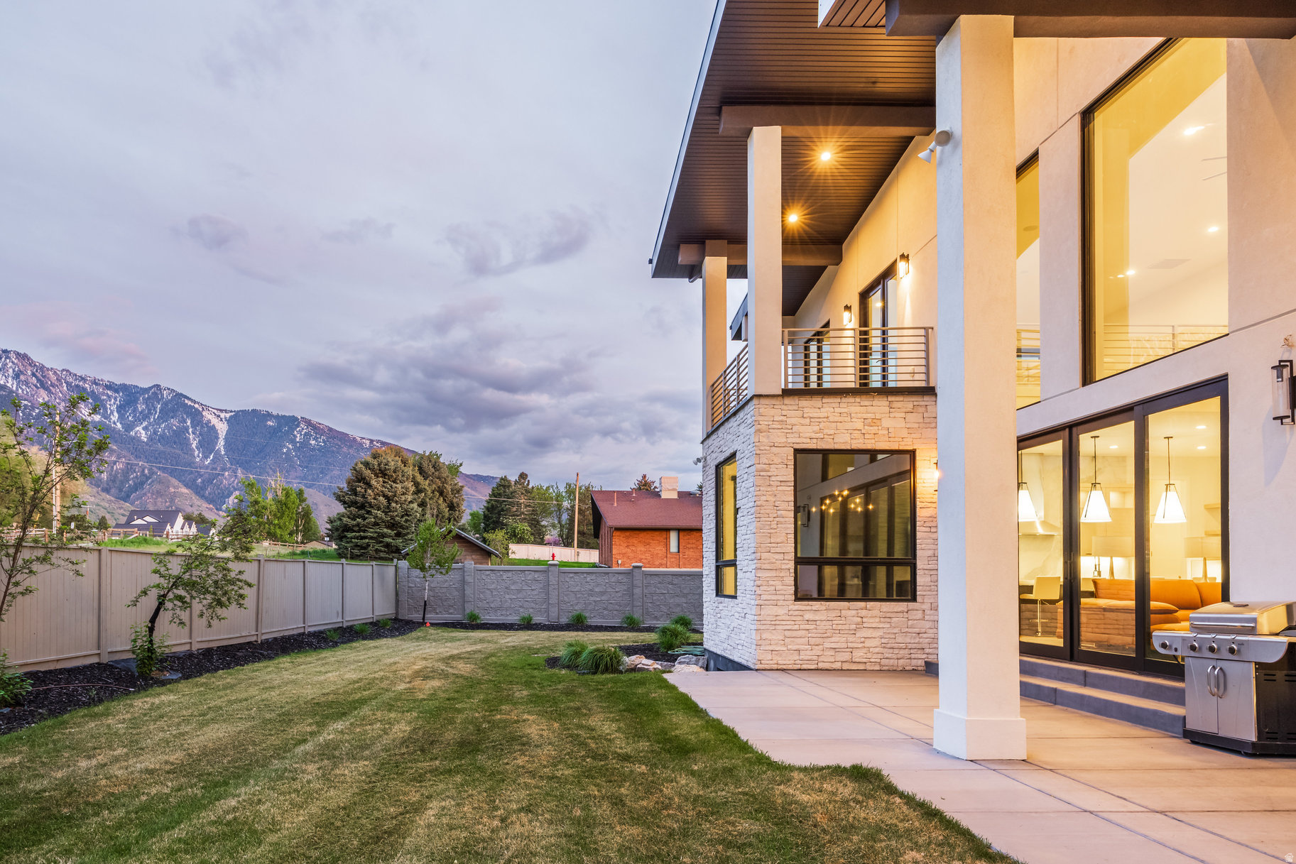 main property photo 78