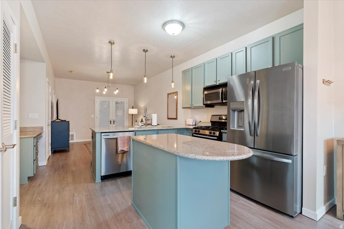 main property photo 11