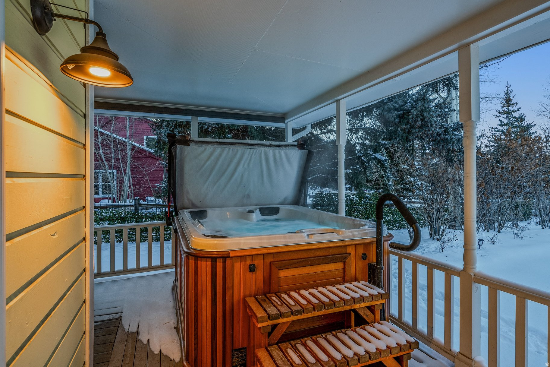 main property photo 33