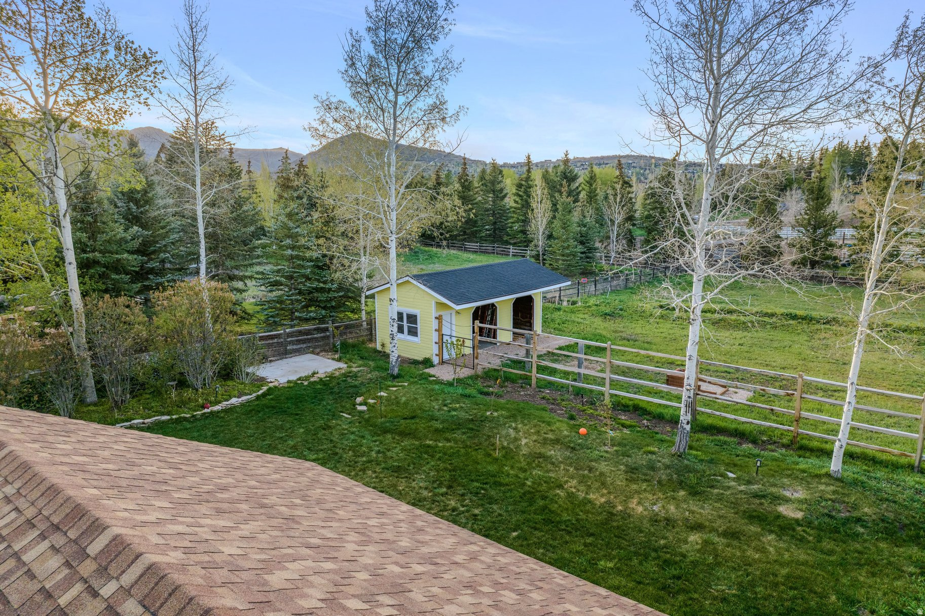 main property photo 36
