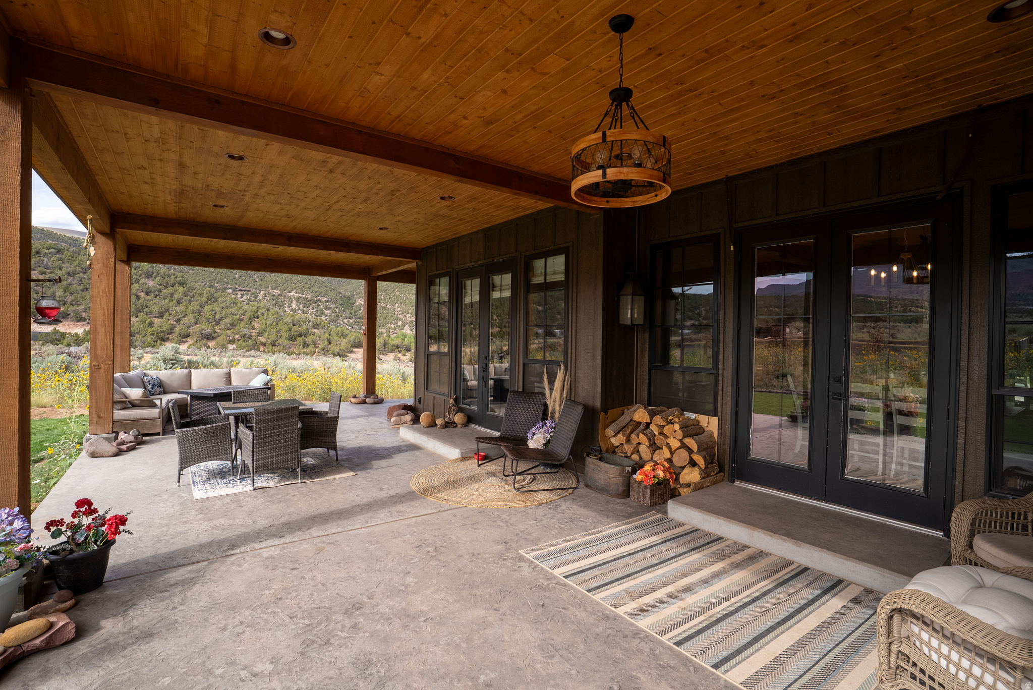 main property photo 75