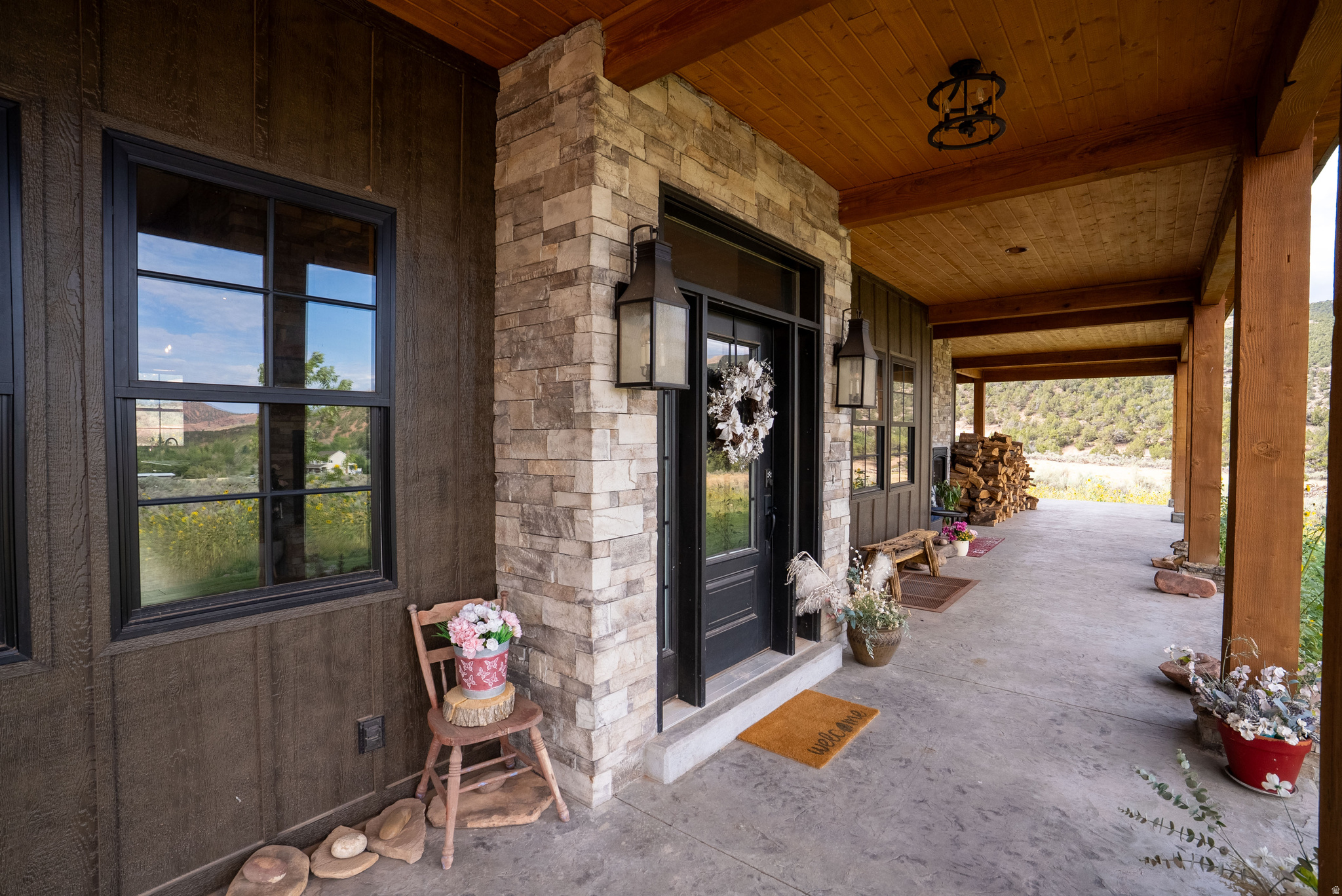 main property photo 78