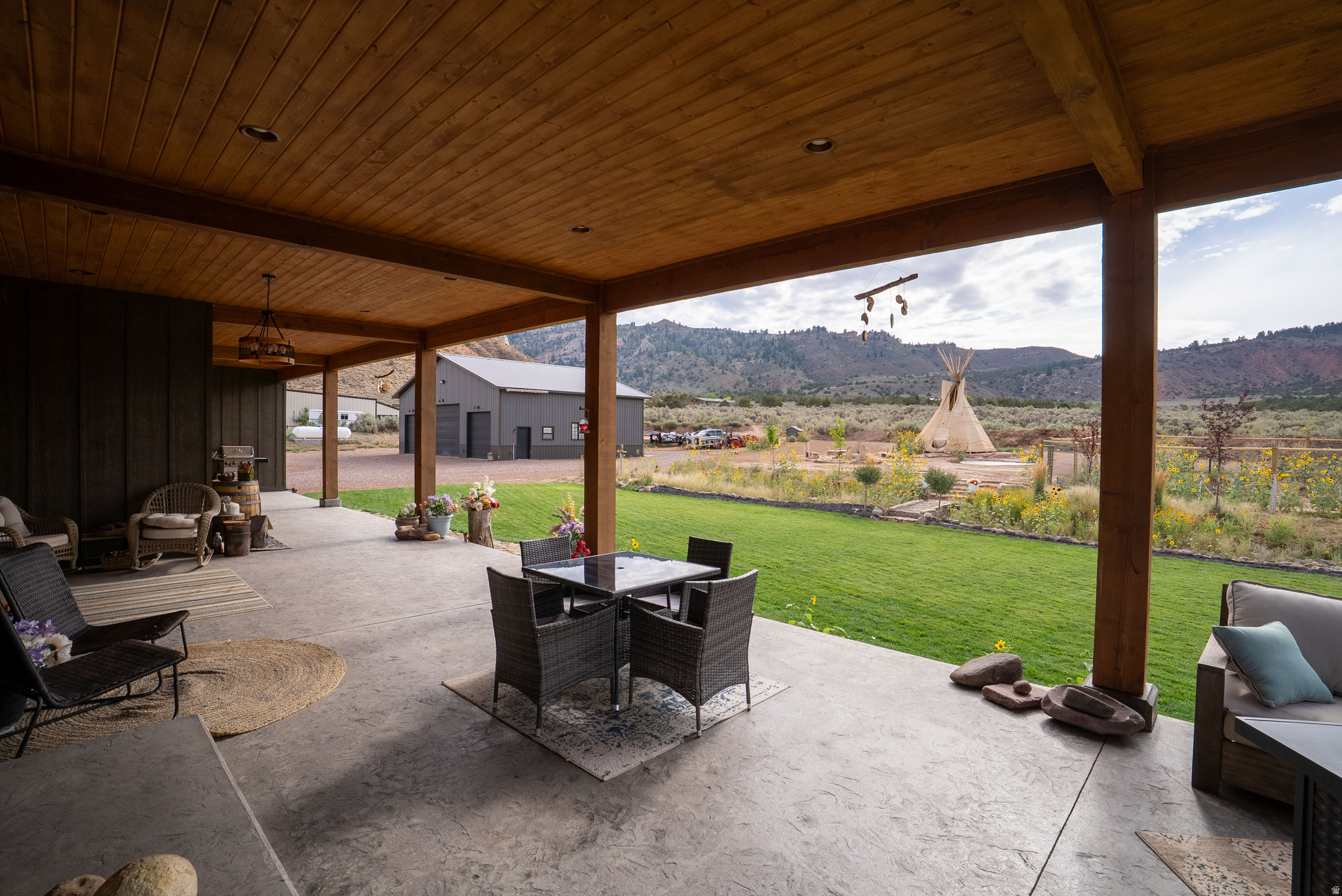 main property photo 94