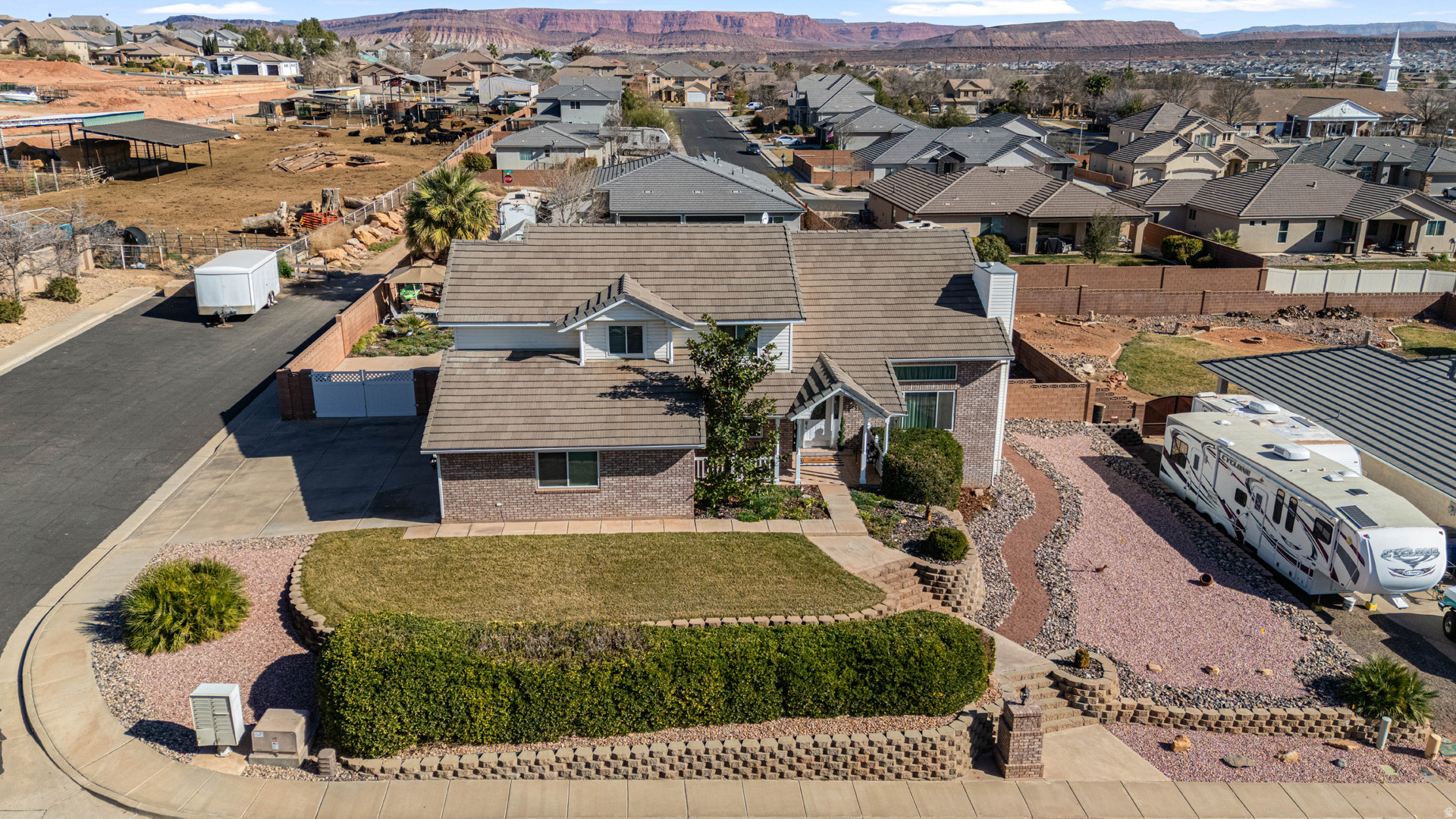 main property photo 38