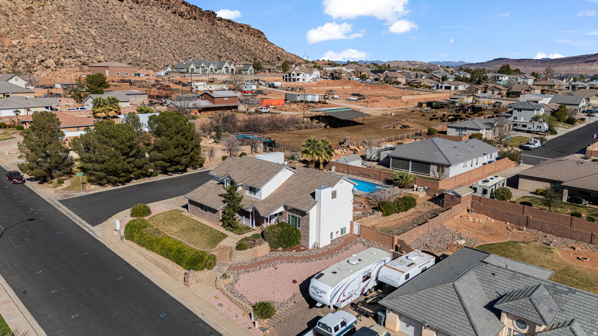 main property photo 44