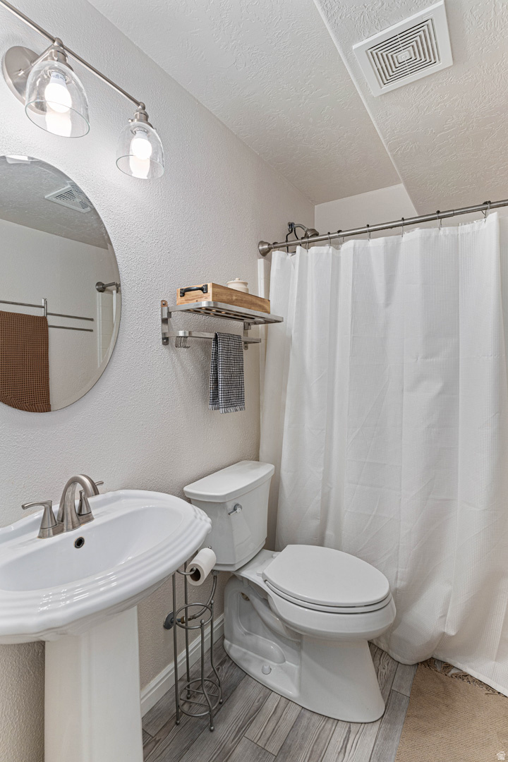 main property photo 76