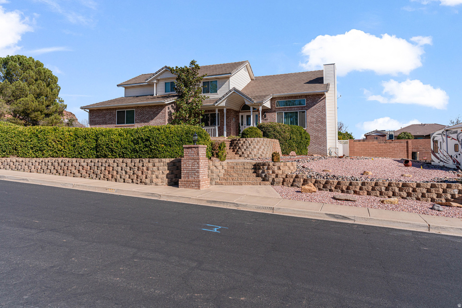 main property photo 8